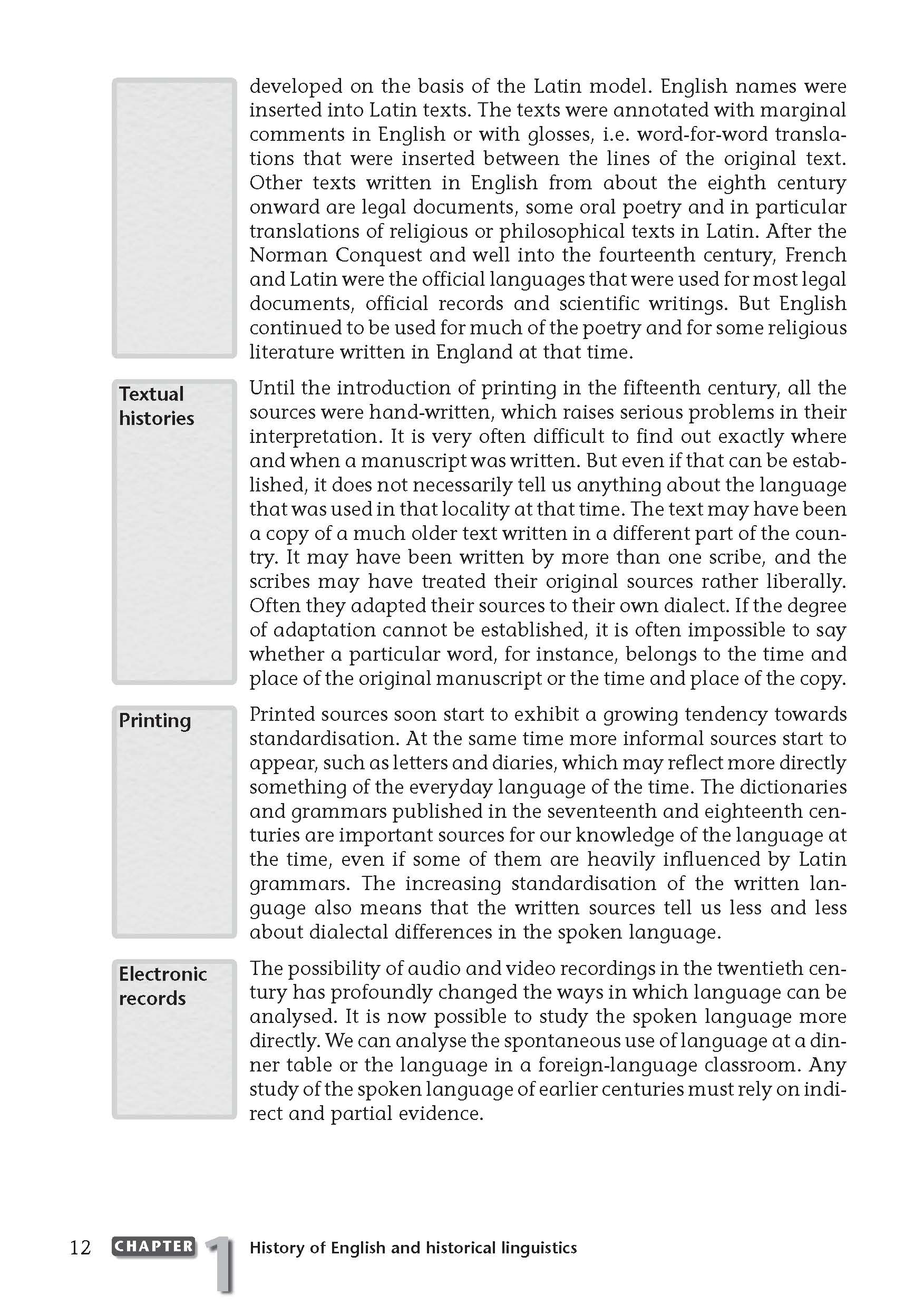 Uni Wissen History of English and English Historical Linguistics Eine Lehrbuchseite, die die Textgeschichte, den Druck und die elektronischen Aufzeichnungen der englischen Sprache detailliert beschreibt, mit Spalten für jedes Thema und Textblöcken unter den Überschriften.